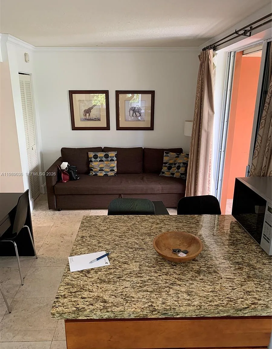 The Mutiny Condo — Photo 4