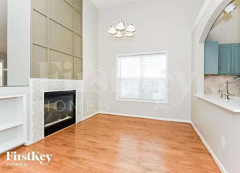 307 White Oak Way — Photo 5