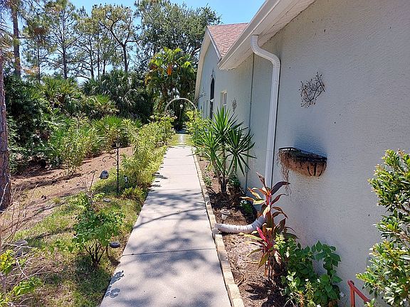 4th image of 5205 Whitten Dr
