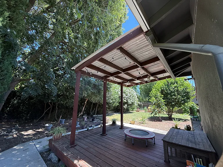 1203 Colby Dr — Photo 12