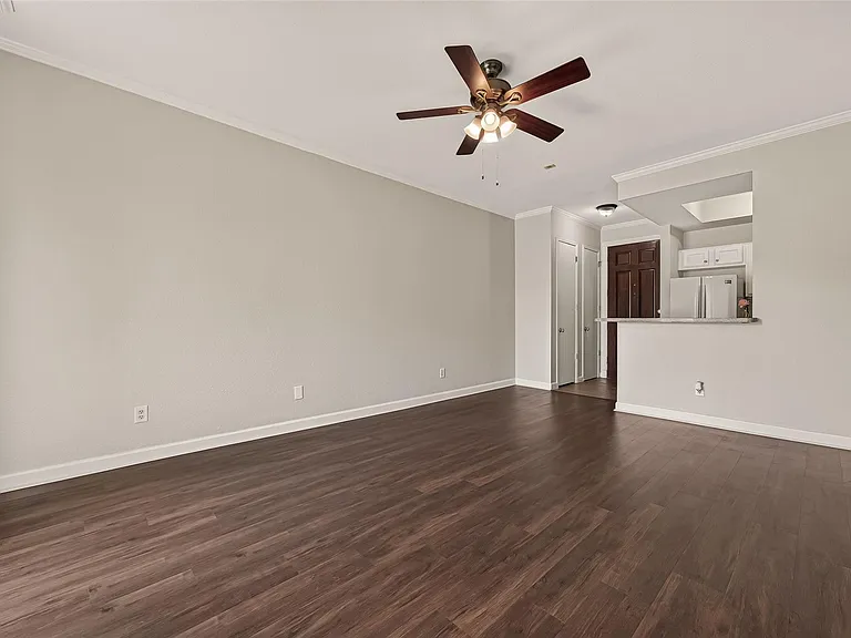 4515 Briar Hollow Pl #309 — Photo 8