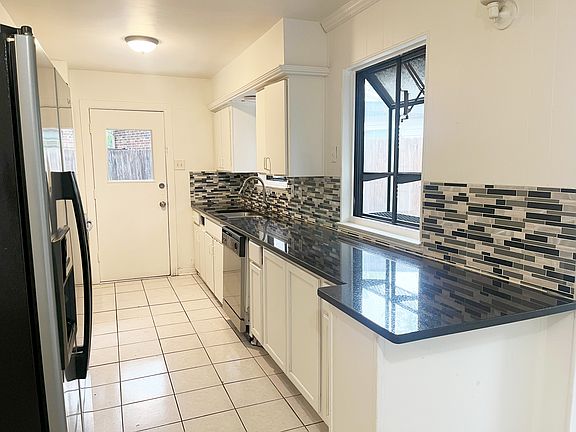 5th image of 3114 William Brewster Dr
