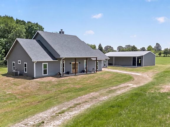 2nd image of 1094 County Road 2389