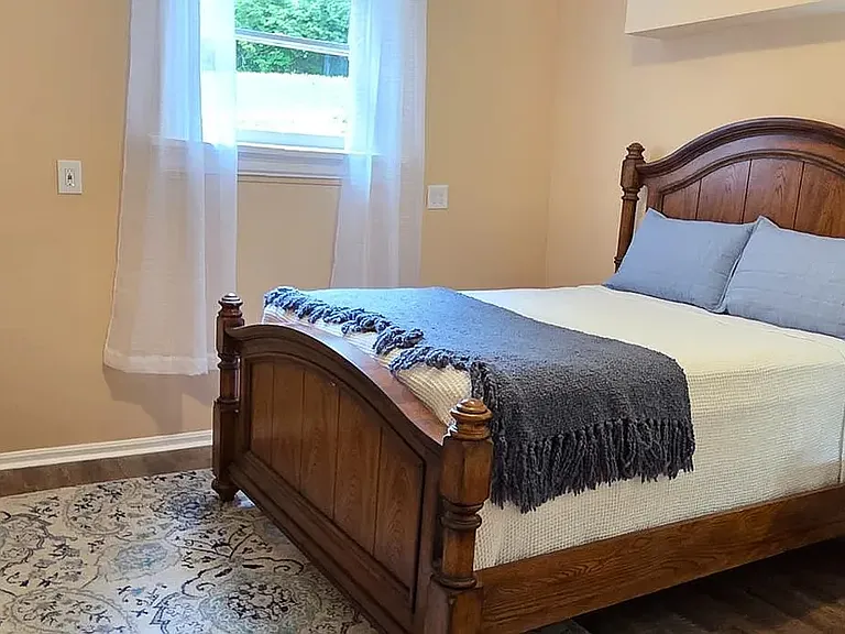 2824 Sterrett Ave — Photo 11
