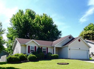 1202 Mount Olympus Dr, Saint Peters, MO