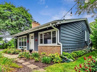 3504 Hillside Rd, Evanston, IL 60201