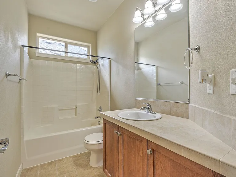 16928 SW 136th Ave — Photo 26