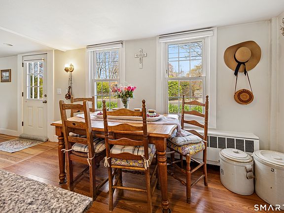 5th image of 52 Pond Meadow Road