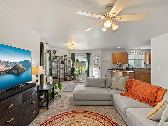 5th image of 3015 Merriman Rd Unit 12