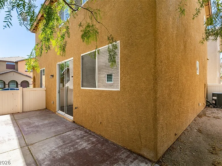 6779 Windingwood St — Photo 37