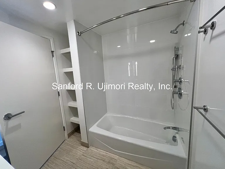 1515 Liona St #4301 — Photo 10