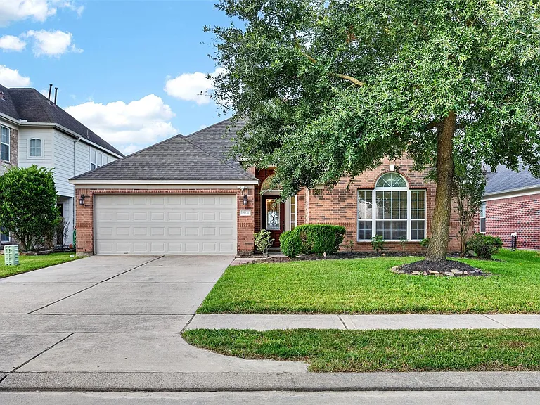 18631 Cypress Lake Village Dr — Photo 1