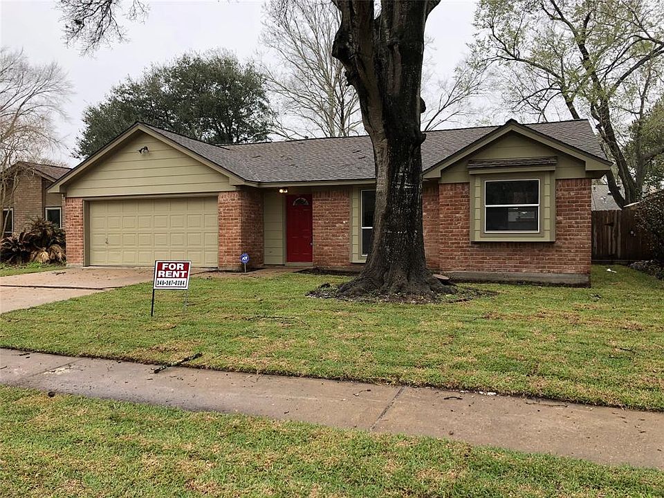1st image of 15646 Pagehurst Dr