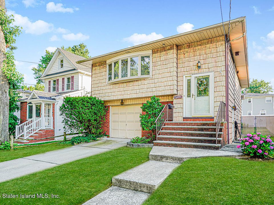 2nd image of 18 Acacia Ave