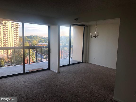 3rd image of 7401 Westlake Ter APT 1005