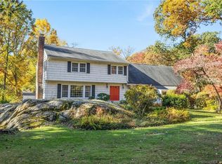 85 Dundee Rd, Stamford, CT 06903