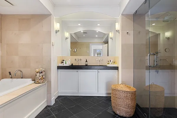 Sold by Corcoran | media 32