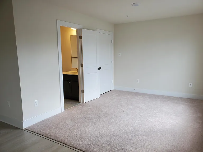 11145 Reisterstown Rd — Photo 3