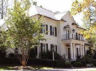 601 Lakestone Dr, Raleigh, NC 27609