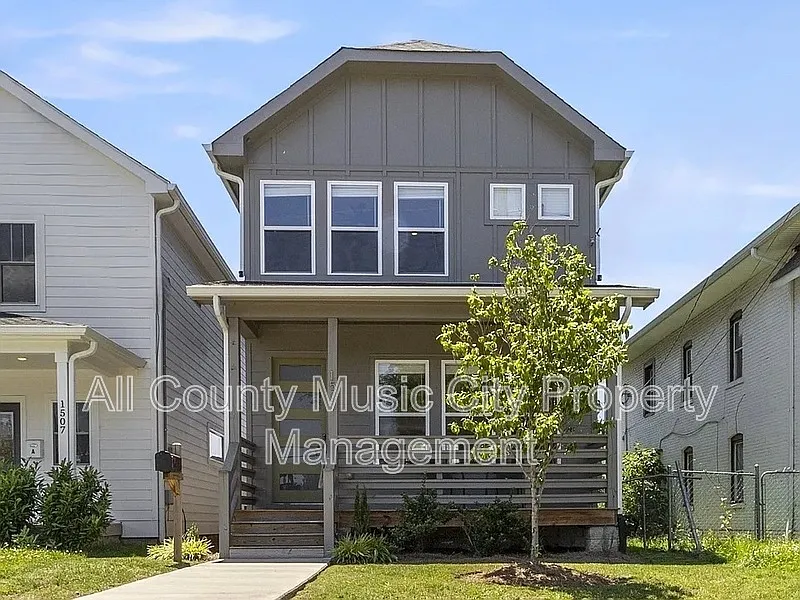 1507B 14th Ave N