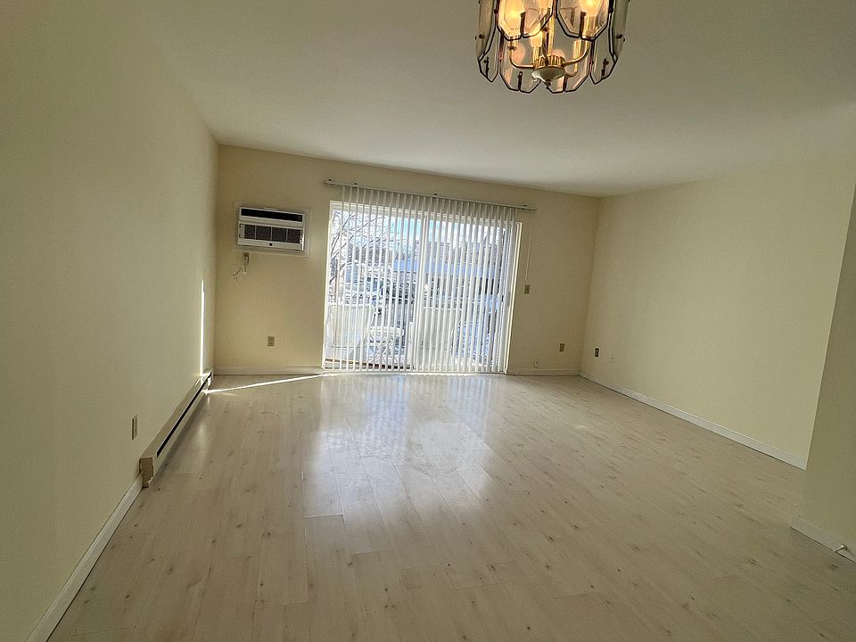 1st image of 10 Liberty St #A-4