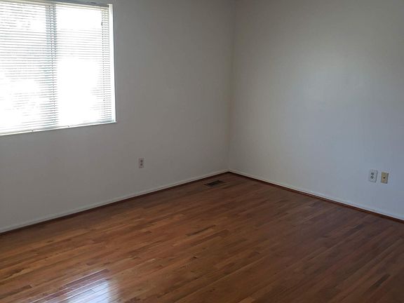 2nd image of 1 Leatherwood Ct