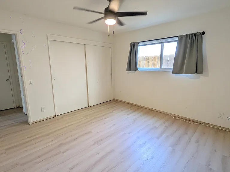 4867 Santa Cruz Ave #4 — Photo 13