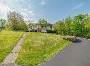 1197 Claypike Rd, Mount Pleasant, PA 15666