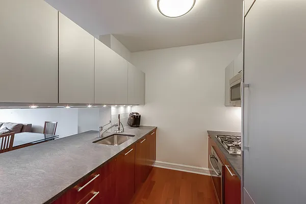 Rented by Nest Seekers International | media 13