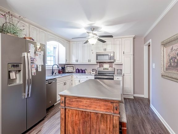 5th image of 1806 Apex Dr