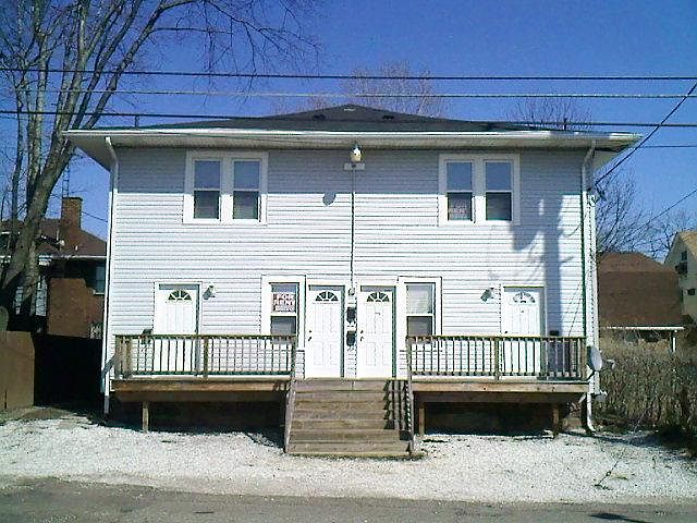 2nd image of 1810 Minerva Ct NW