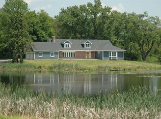 8 Pines Rd, Branchville, NJ 07826