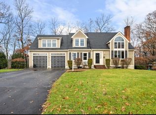 28 Orleans Rd, Weymouth, MA 02188