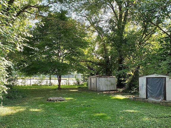 2nd image of 216 Humble Ave