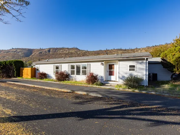 1002 Pomona St, The Dalles, OR 97058