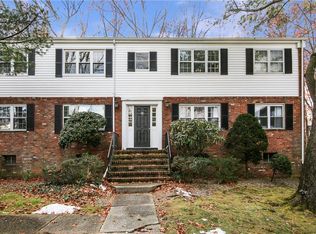 56 Bon Aire Cir APT D10, Suffern, NY 10901
