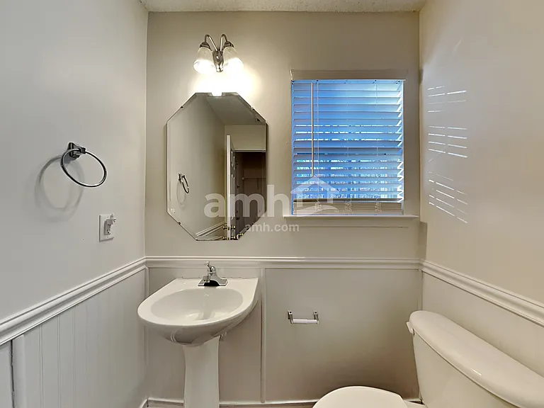130 Devon Forest Dr — Photo 7
