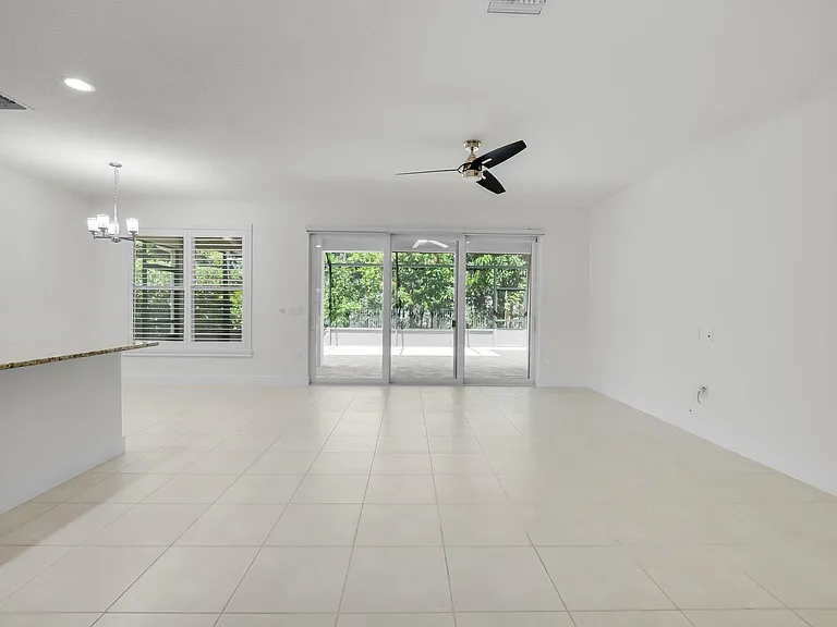 15205 Seaglass Terrace Ln — Photo 11