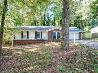 1476 Shadowbrook Dr, Marietta, GA 30062