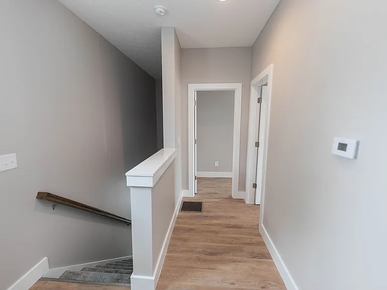 313 W 17th St — Photo 28