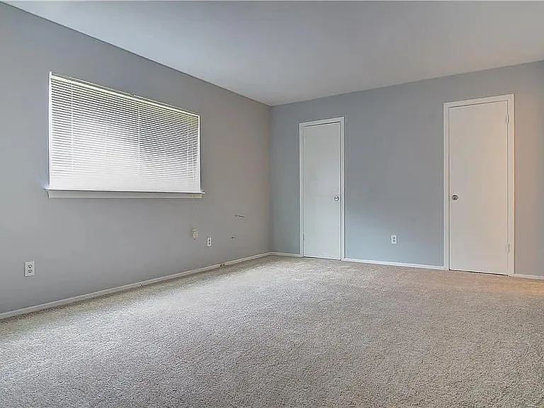 3414 Chesapeake Dr — Photo 9