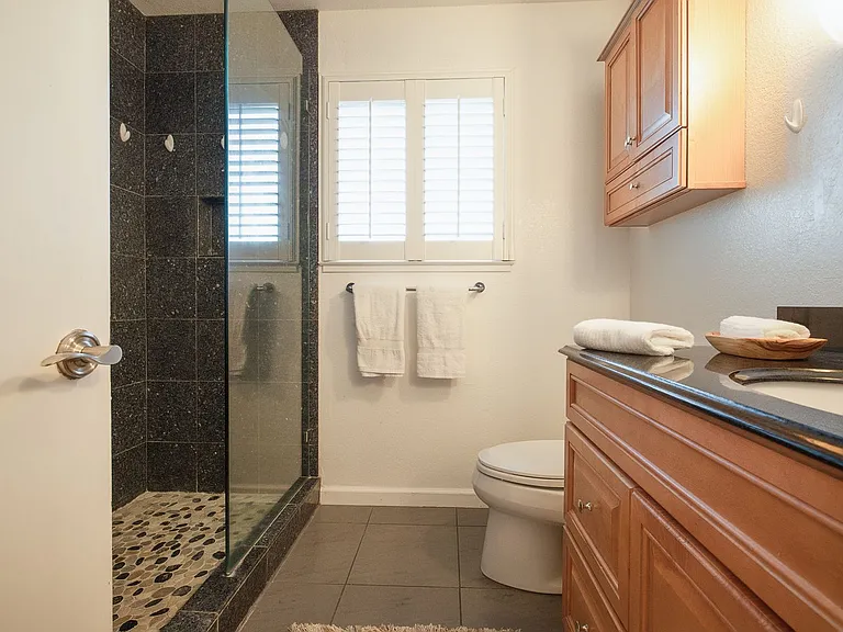 504 Ocean Ave #4 — Photo 19
