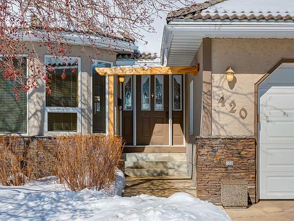 2nd image of 420 SE Hawkview Manor Cir NW