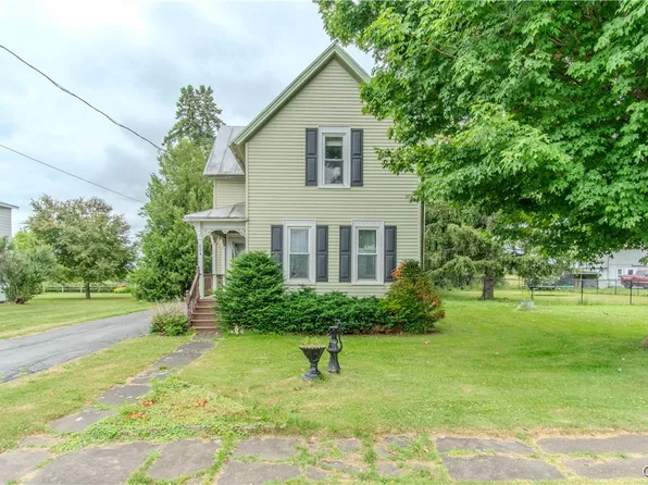 604 Academy St, Hammond, NY 13646