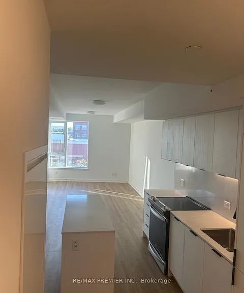 31 Huron St #219 — Photo 4
