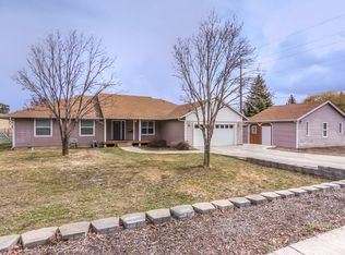 120 NW 29th St, Redmond, OR 97756