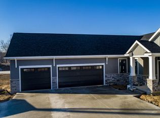 20325 Longboat Ct, Bristol, IN 46507