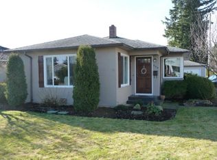 208 S 17th St, Lynden, WA 98264