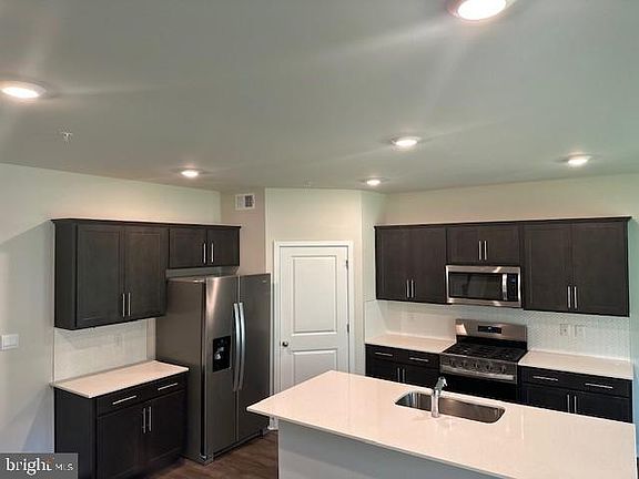 3rd image of 11880 Acton Park Pl