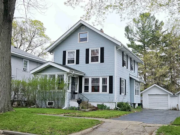 311 Maple St, Fort Atkinson, WI 53538